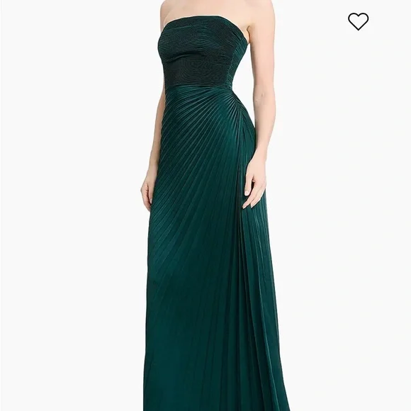 Dress the Population, Elegant Strapless “Kinley” Evening Gown - Picture 6 of 9